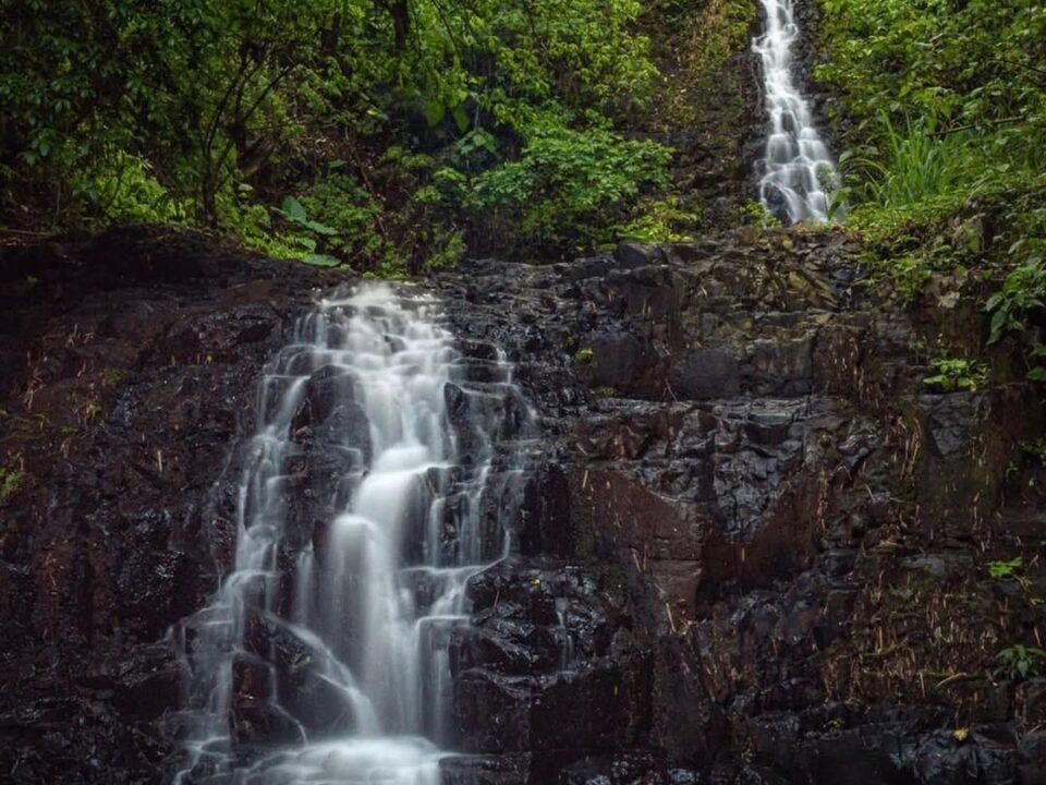 cachoeira das tres quedas em santa rita do passa quatro